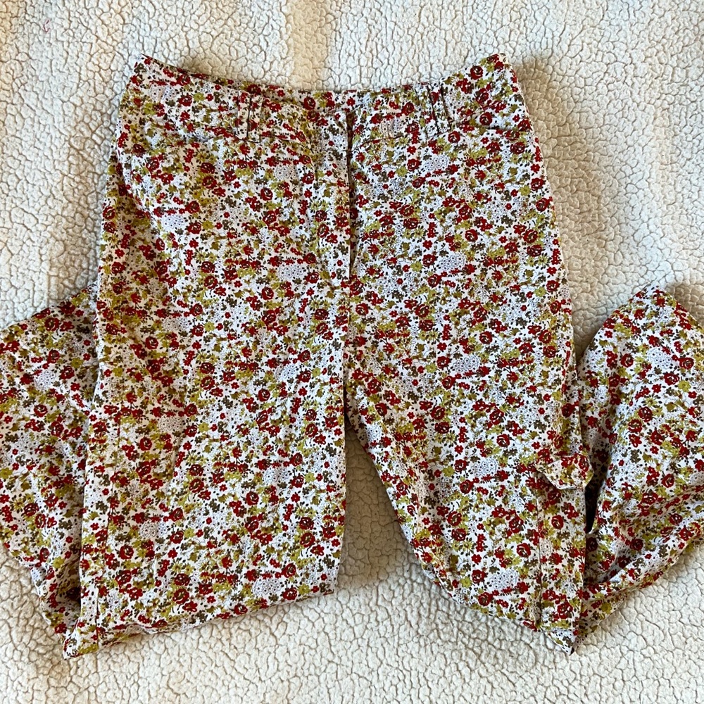 Vintage Floral Capris